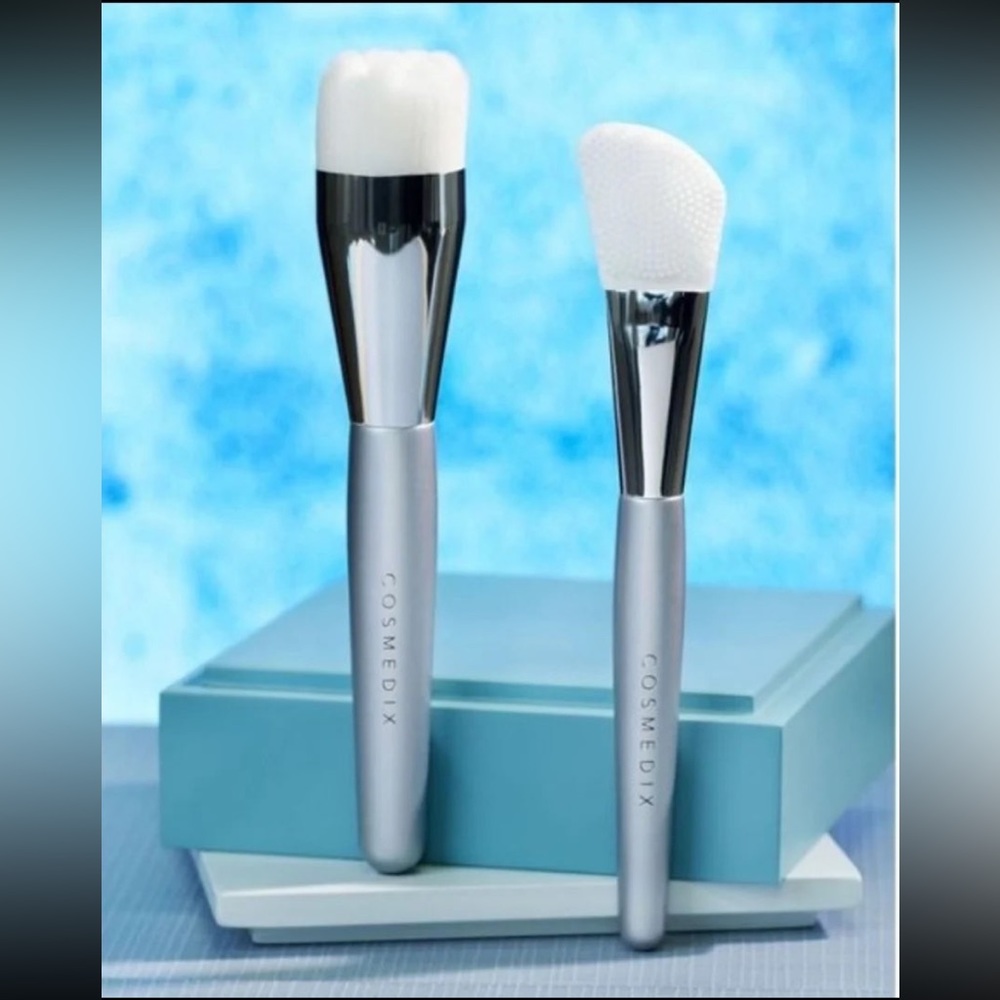 Cosmedix brush set New
